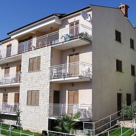 Apartments Villa Adria 라벡 외부 사진