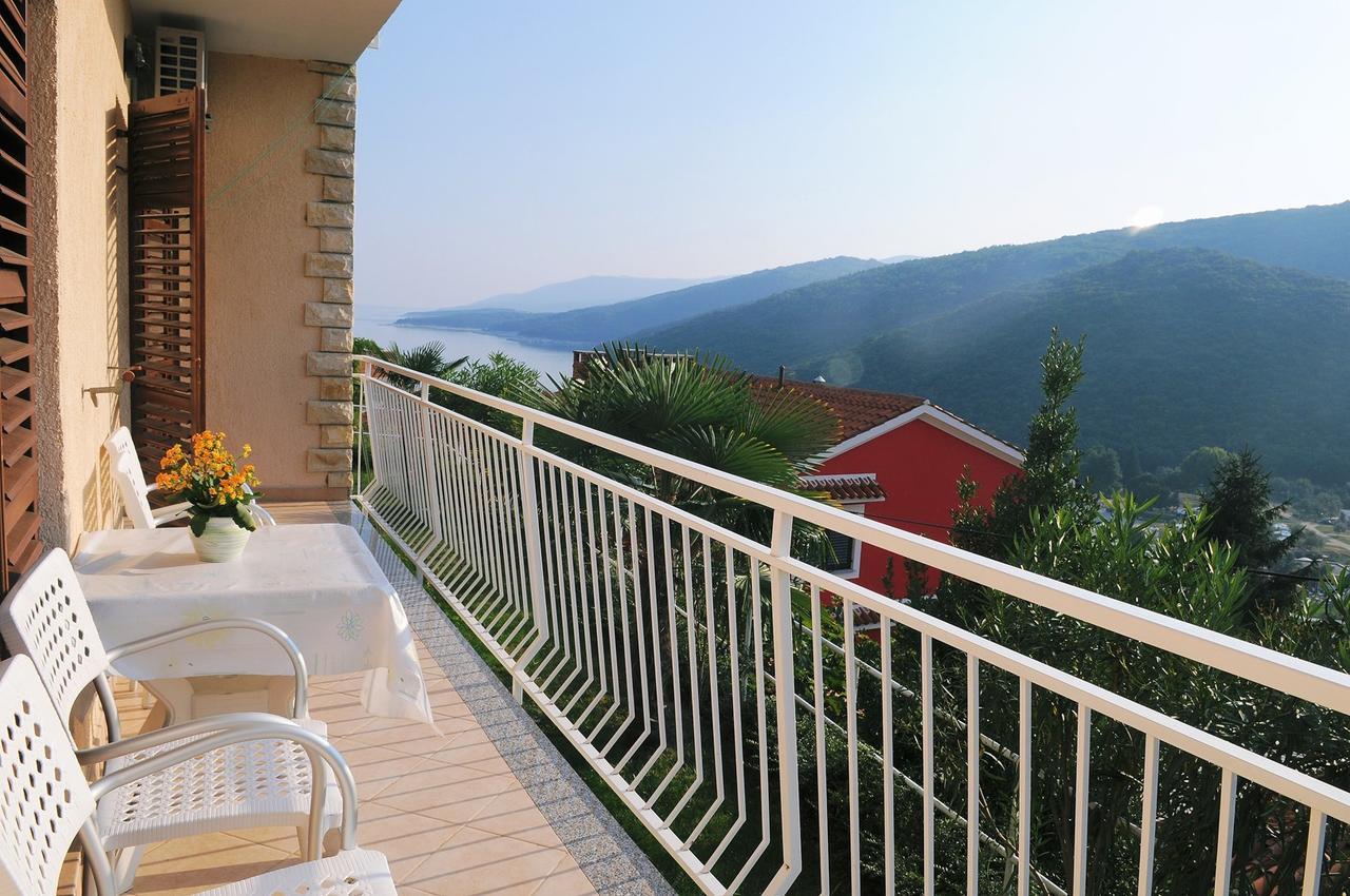Apartments Villa Adria 라벡 외부 사진