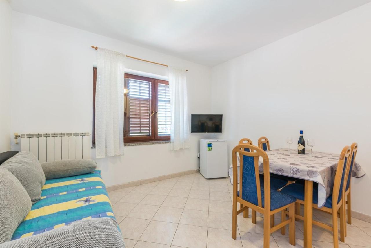 Apartments Villa Adria 라벡 객실 사진