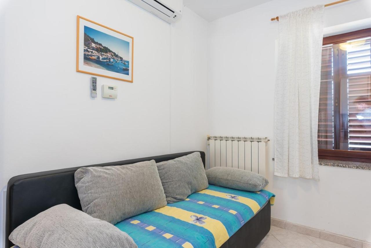 Apartments Villa Adria 라벡 객실 사진
