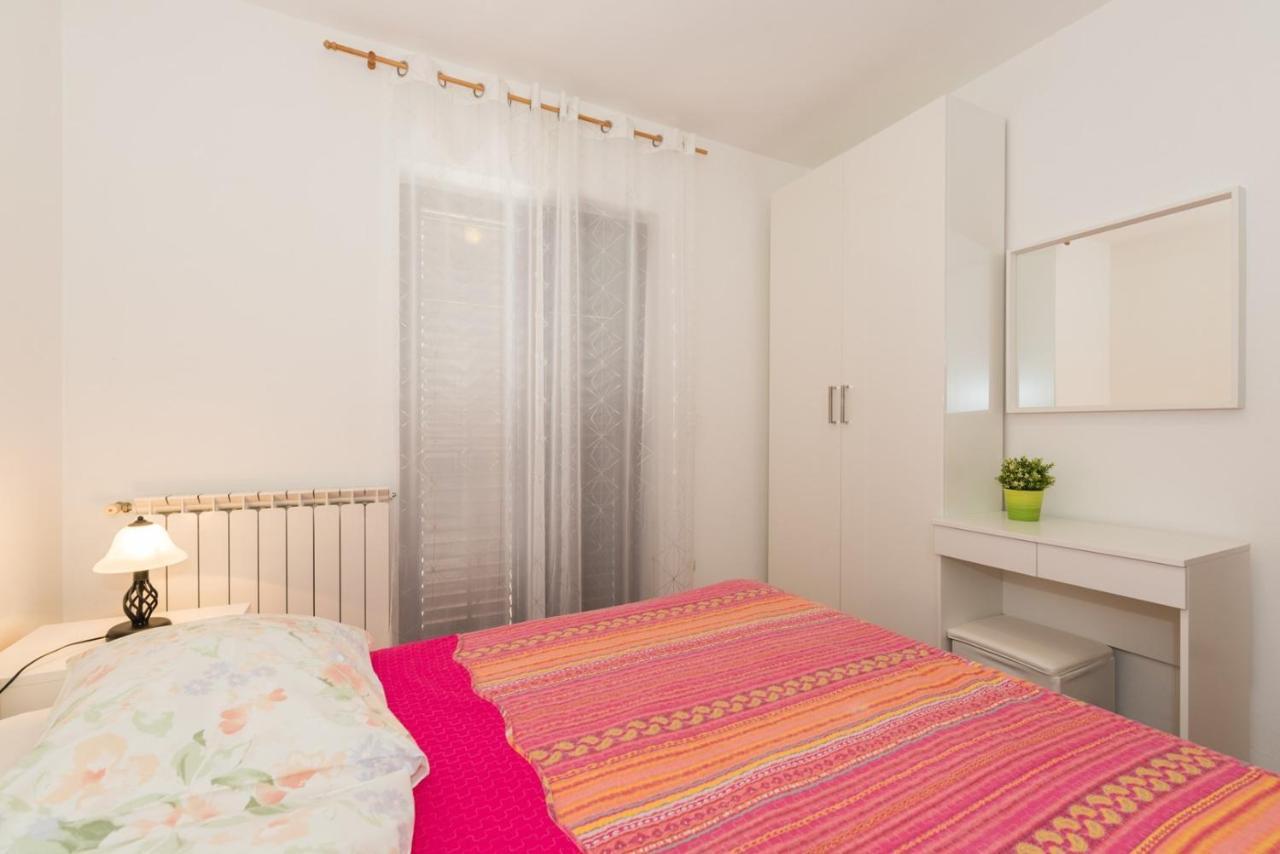 Apartments Villa Adria 라벡 객실 사진
